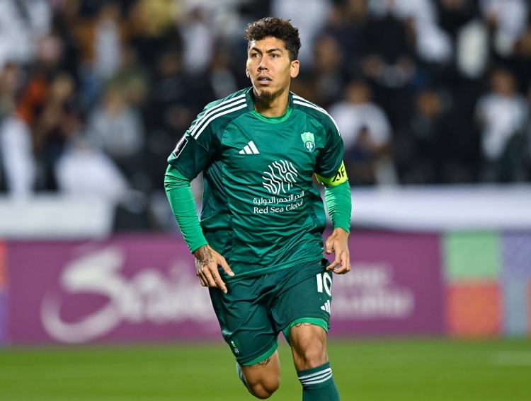 助攻梅開二度當(dāng)選亞冠決賽最佳，菲米賽后：我們有一顆冠軍的心